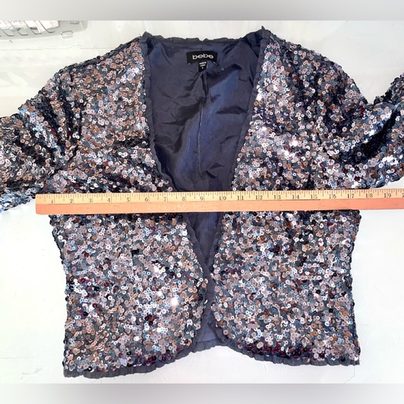 BEBE SEQUIN BLUE LINED CROPPED CARDIGAN/SHAWL SZ 4 TRIM DETAIL OPEN FRONT SILK - Picture 11 of 14